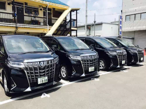 Haneda International Airport (HND) and Tokyo 23 Wards Private Van Transfers 