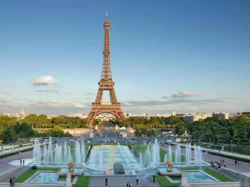 Lunch at the Eiffel Tower, Seine River Cruise and Paris Coach Tour