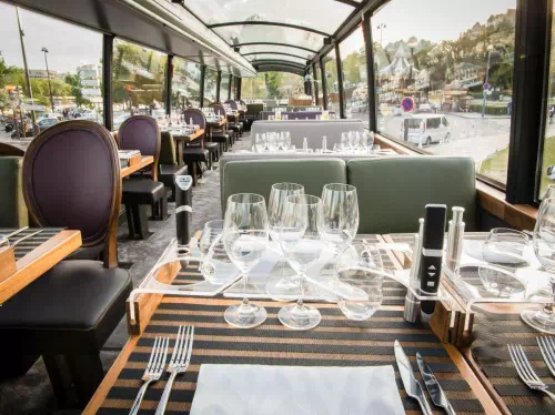 London Gourmet Meal by Luxury Bus with Glass Rooftop and Optional Wine Pairing