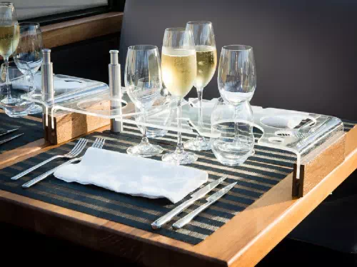 London Gourmet Meal by Luxury Bus with Glass Rooftop and Optional Wine Pairing