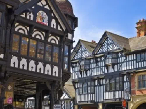 Chester City Sightseeing from London via Train with 1 Hour Guided Bus Tour