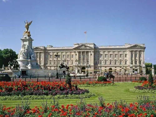 Buckingham Palace Tickets with Optional Royal Mews and Afternoon Tea Experience