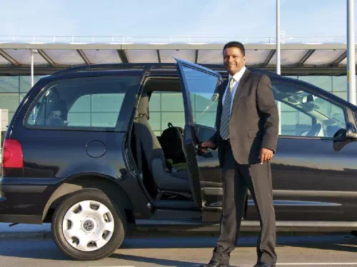 London Stansted Airport (STN) to London City Hotels Shuttle Transfer