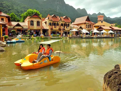 Langkawi Cable Car Ride and Oriental Village Private Half Day Tour