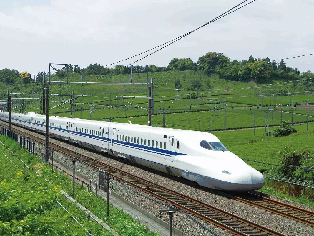 Tokyo to Kyoto Round-Trip Nozomi Shinkansen Tickets with 1-Night Hotel Stay