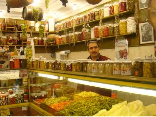 Istanbul Spice Bazaar and Grand Bazaar Shopping Tour with Guide