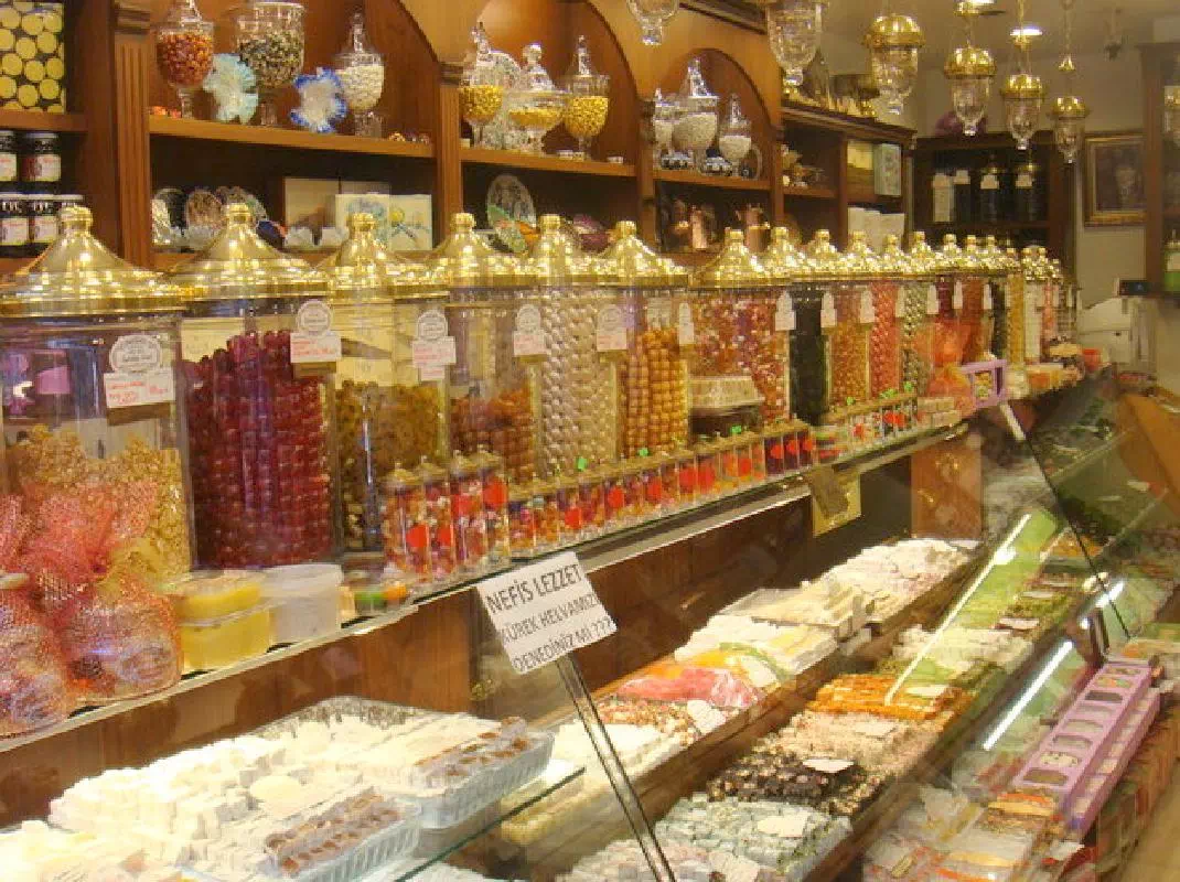 Istanbul Kadıköy Treasures Culinary Walking Tour