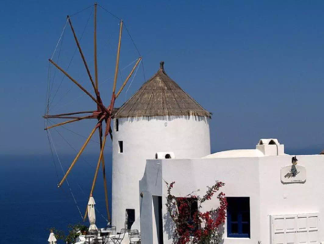 Santorini and Rhodes 9-Day Trip from Athens with Hotels and Ferry Tickets
