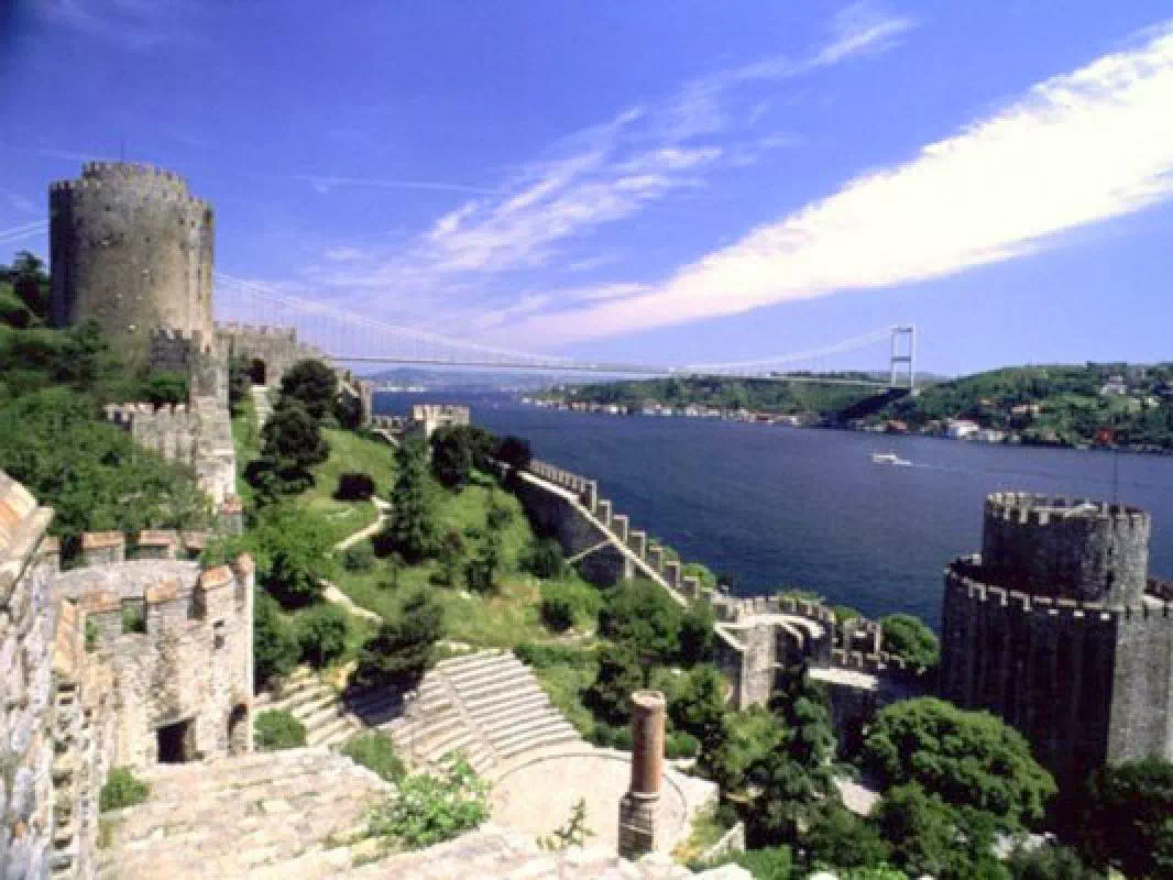 Istanbul Full Day Tour (Upgrade to Private Vehicle & Guide)