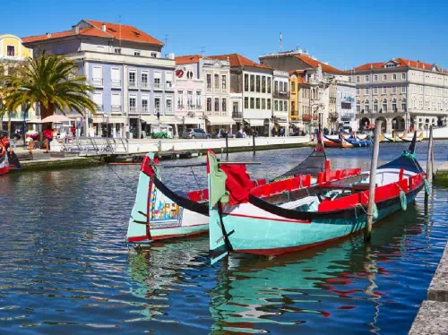 Aveiro Half-Day Tour from Porto with Canal Cruise and Costa Nova Visit