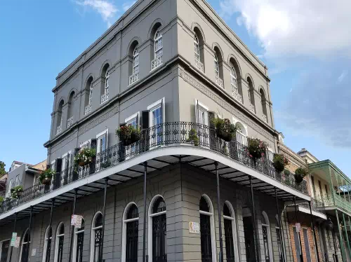 New Orleans Evening Guided Murder and Criminal Locations Tour