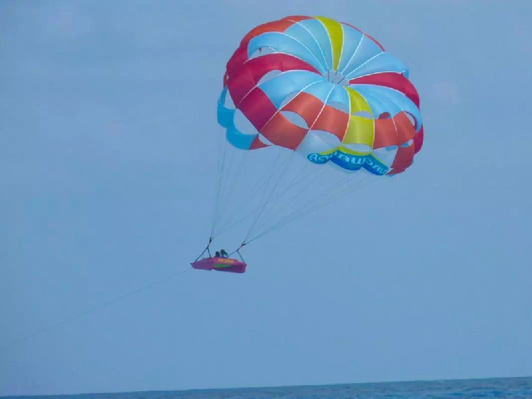 Key West Day Tour & Parasailing from Miami