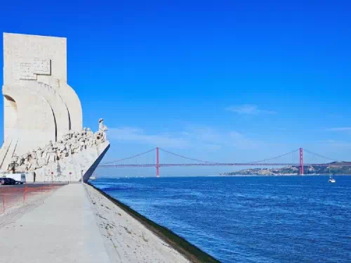 Lisbon Hop on Hop off Open-Top Bus Tours with River Cruise and Tramcar Ride
