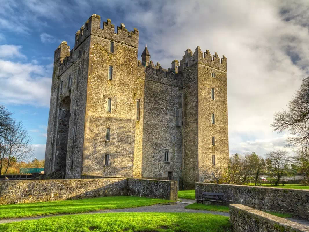 Cliffs of Moher, Bunratty Castle, Burren and Galway Bay Day Tour from Dublin