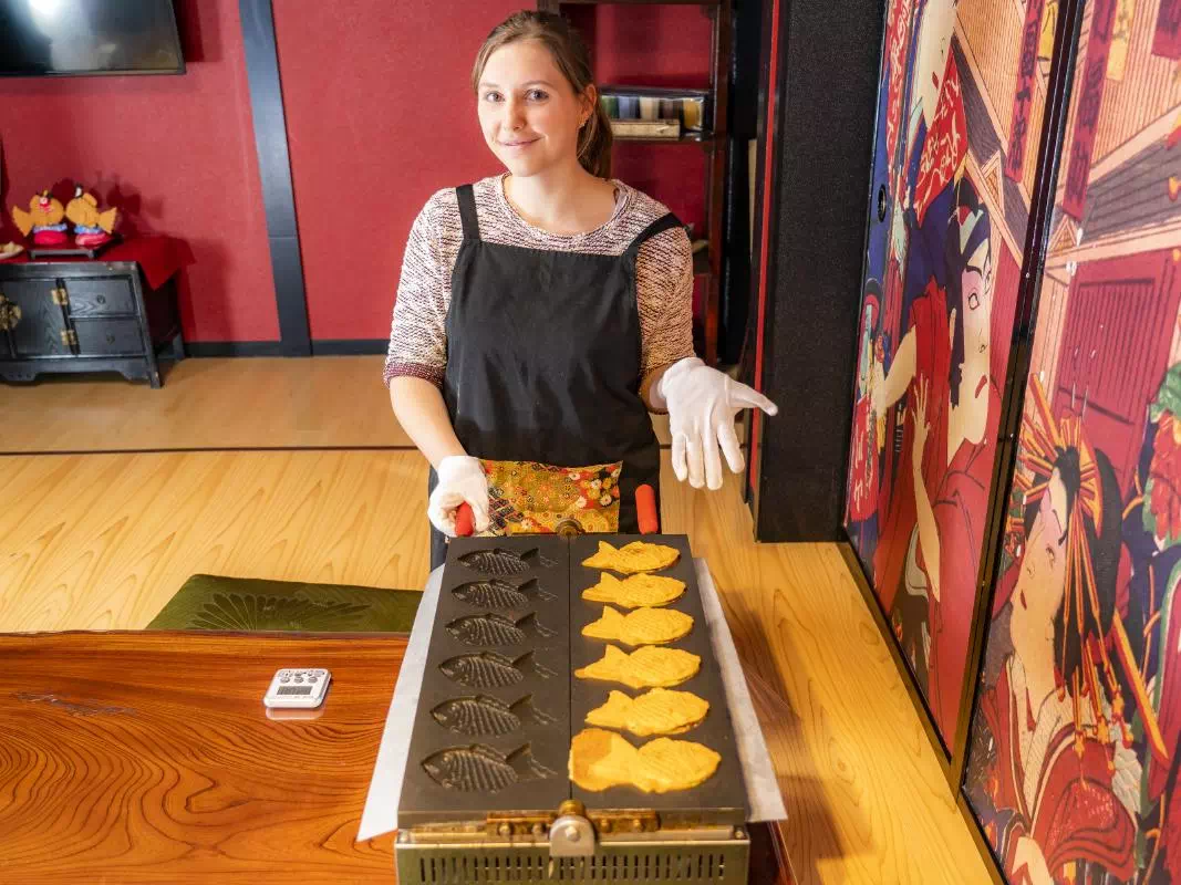 Authentic Taiyaki Making Lesson in Asakusa