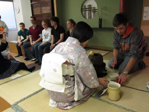Traditional Tea Ceremony near Tokyo Tower with an English-Speaking Tea Master