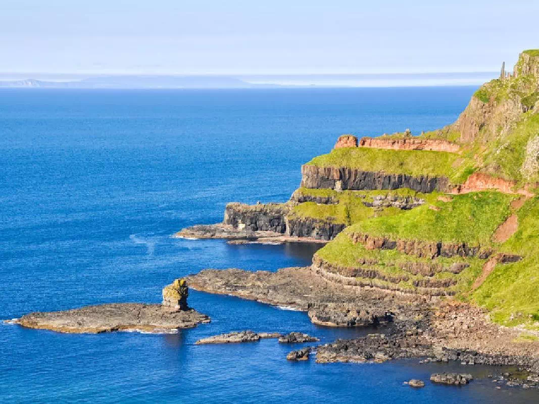 Giant's Causeway and Wild Atlantic Coast Day Tour from Dublin by Train