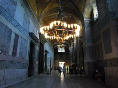 Skip-the-Line Tickets to Hagia Sophia with Small Group Guided Walking Tour