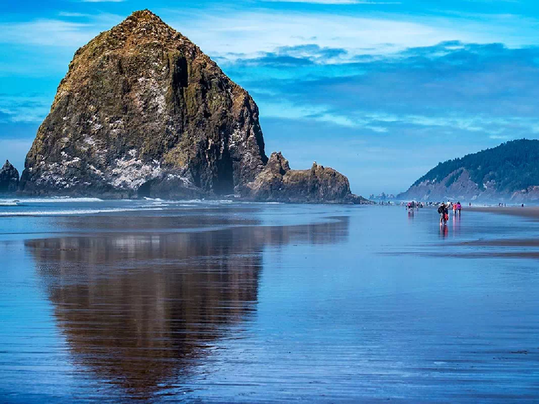 Oregon Coast and Cannon Beach Full Day Guided Sightseeing Tour from Portland