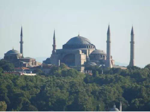 Private Istanbul Full-Day Tour to Rumeli Hisari Fortress and Bosphorus Cruise