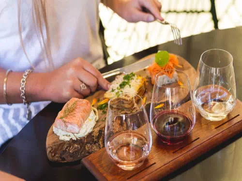 Half Day Wine Tasting and Food Tour with Optional Hotel Pick-Up and Drop-Off