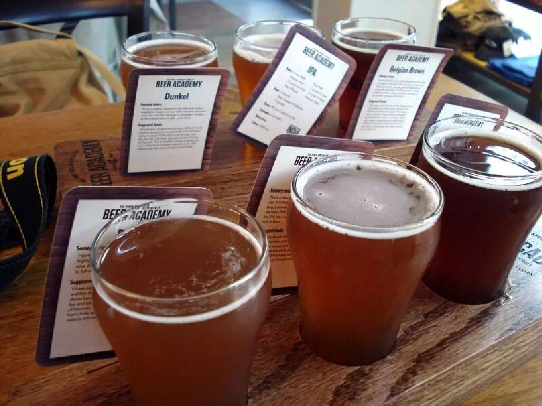 Toronto Beer Tour with St. Lawrence Market and Distillery District Visit