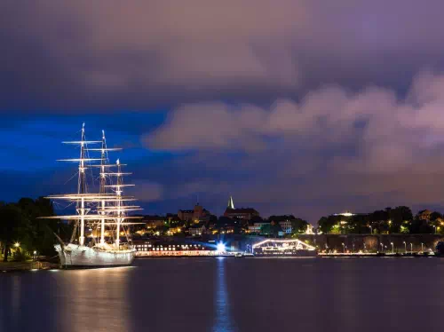 Stockholm by Night Photography Walking Tour 