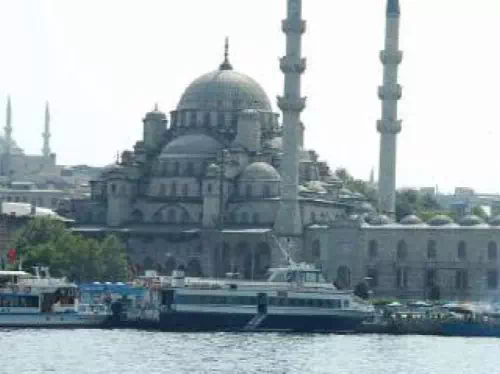 Istanbul Spice Market, Bosphorus Cruise & Beylerbeyi Palace Private Tour