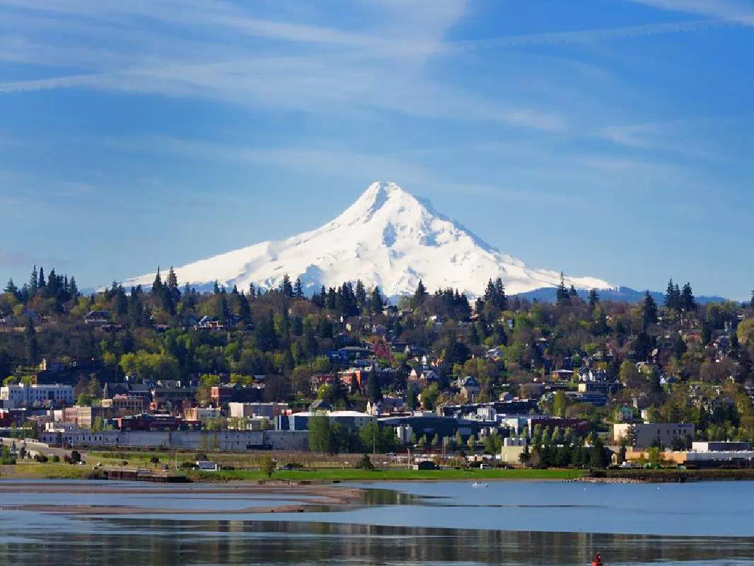 Mount Hood and Gorge Waterfalls Full Day Guided Sightseeing Tour from Portland
