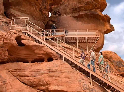 Valley of Fire State Park Adventure Tour from Las Vegas with Lunch