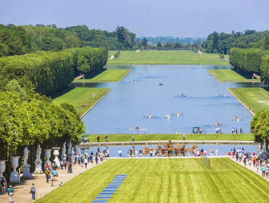 Versailles Palace & Trianon Estate Tour from Paris with Lunch & Hotel Transfers