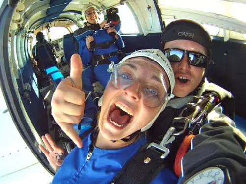 Tandem Skydiving Adventure in Auckland
