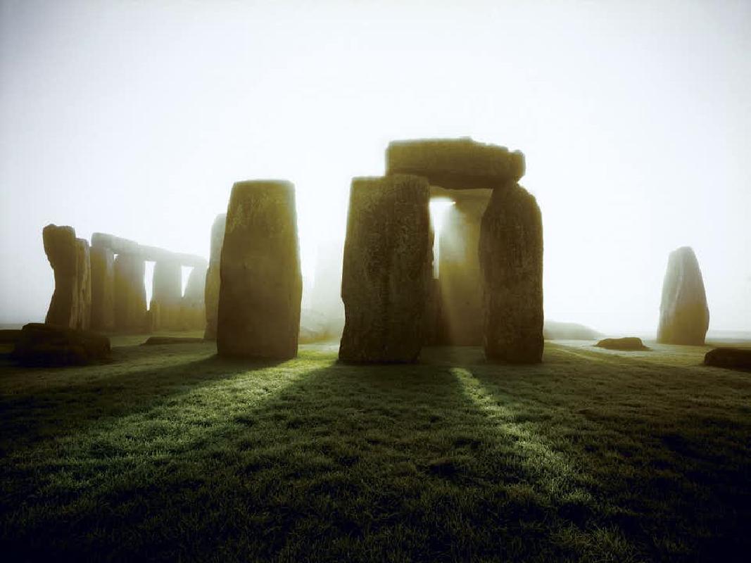 Stonehenge is perhaps the worlds. Стоунхендж всемирное наследие. Стоунхендж зимой. Стоунхендж в снегу.