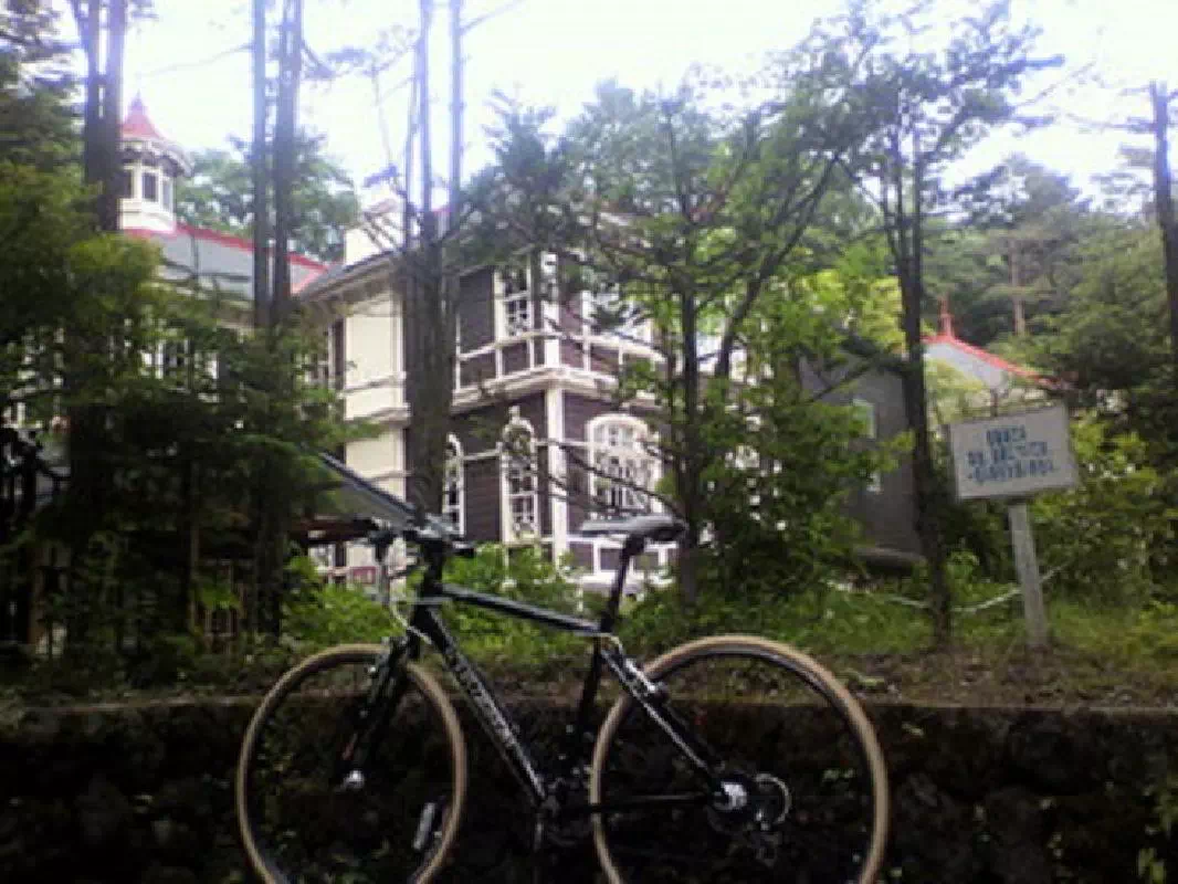 Karuizawa Town Historic Cycling Tour with a Local Guide in Nagano