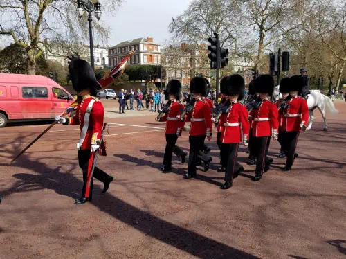 Best of Royal London with Tower of London VIP Access and Changing of the Guard