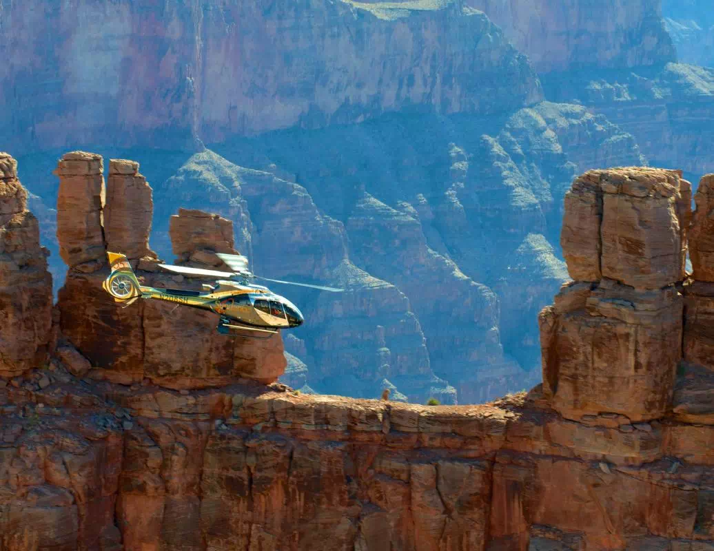 Grand Canyon Sundance Helicopter Flight and Picnic from Las Vegas
