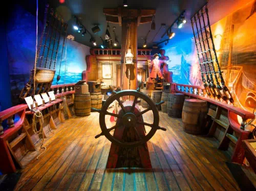 Full Day Historic St. Augustine Tour & Pirate Museum Admission