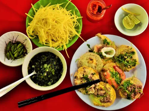 Evening Nha Trang Small Group Food Tour with Local Guide