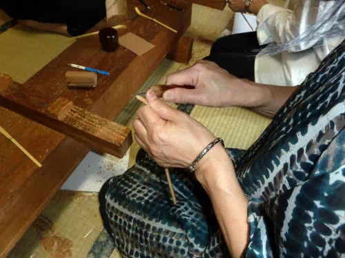 Chashaku (Bamboo Tea Scoop) Making Experience in Nara