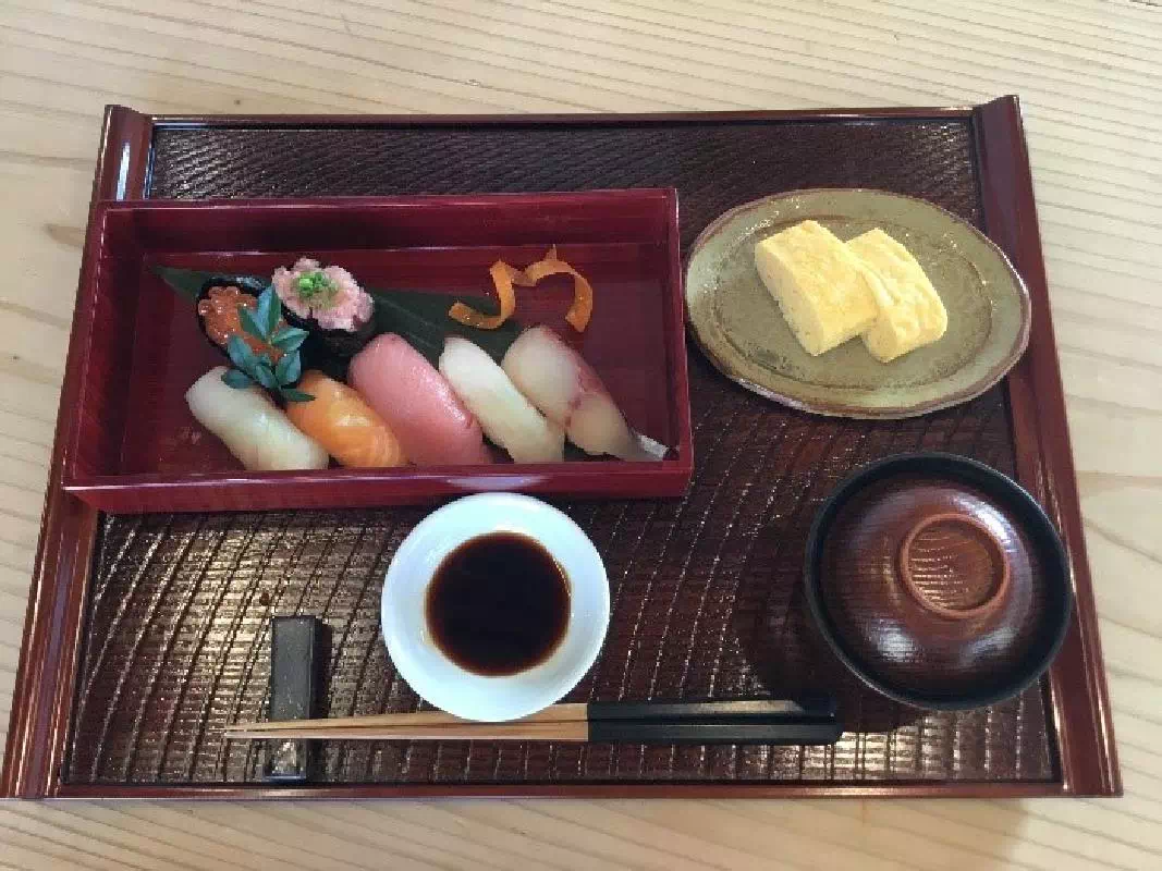 Japanese Sushi Making Class and Lunch with a Professional Chef in Fukuoka