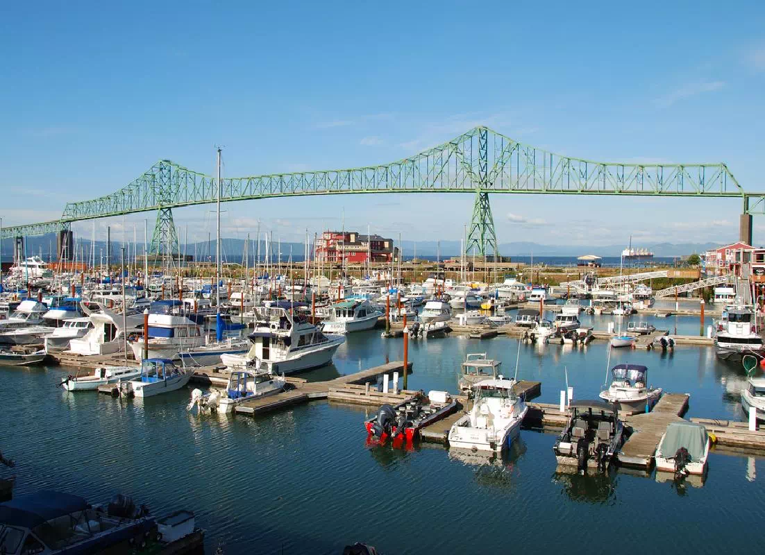 Oregon Coast Full Day Sightseeing Tour from Downtown Portland