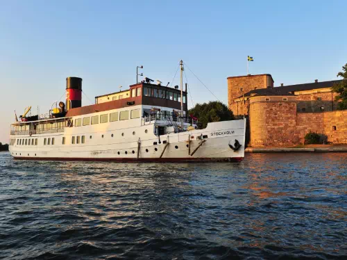 Vaxholm Boat Cruise from Stockholm 