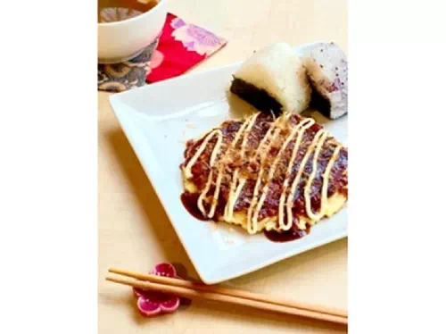 Authentic Osaka-Style Okonomiyaki Cooking Lesson in Shinsaibashi