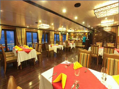 Overnight Ha Long Bay Luxury Junk Boat Cruise from Hanoi