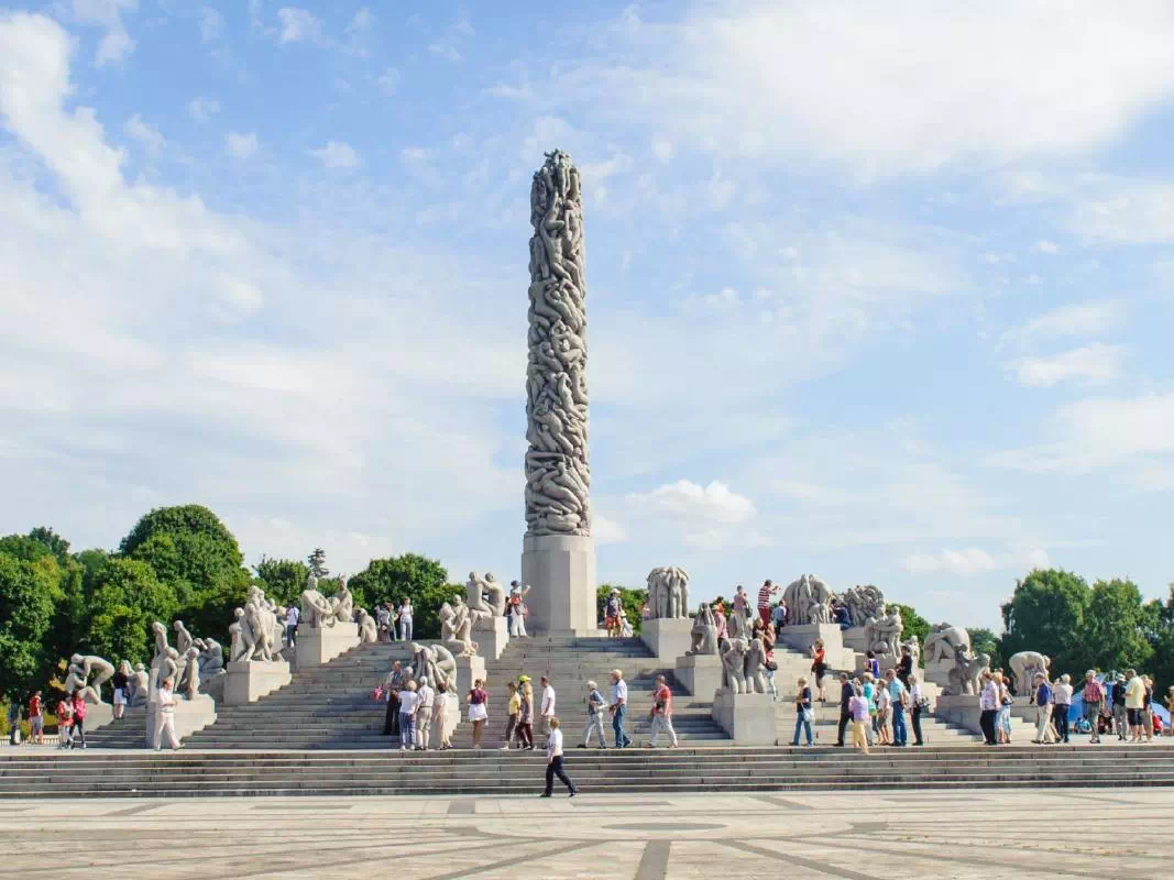 Oslo Express Sightseeing Tour with Guided Vigeland Sculpture Park Visit