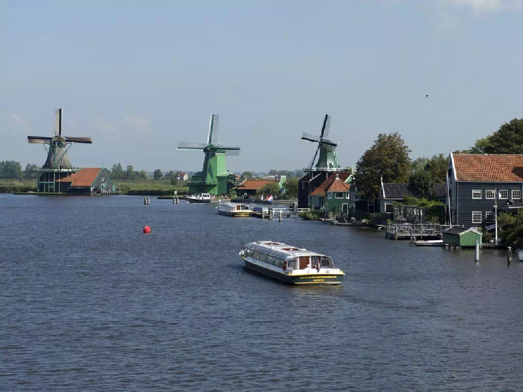 Marken, Volendam and Dutch Windmill Village Day Trip from Amsterdam