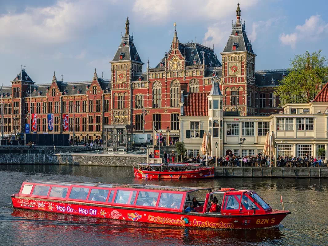 Amsterdam Hop On Hop Off Sightseeing Bus and Boat Tour