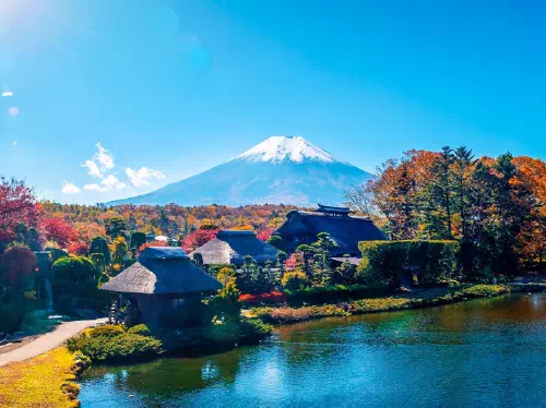 Mt. Fuji Tour from Shinjuku with Oshino Hakkai, Arakura Sengen & Gotemba Outlet