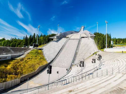 Highlights of Oslo Sightseeing Tour with Kon-Tiki Museum Ticket