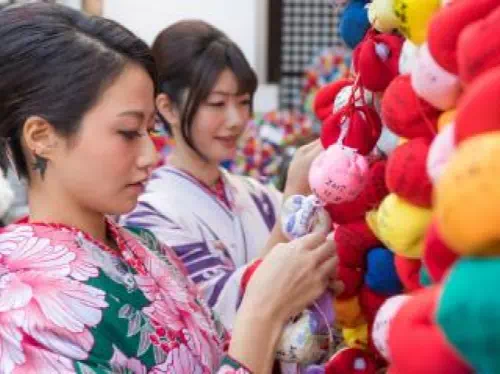 Kimono Dressing and Full-Day Rental in Kyoto
